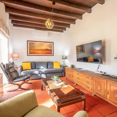 Guestready - Traditional In Holiday home Parede